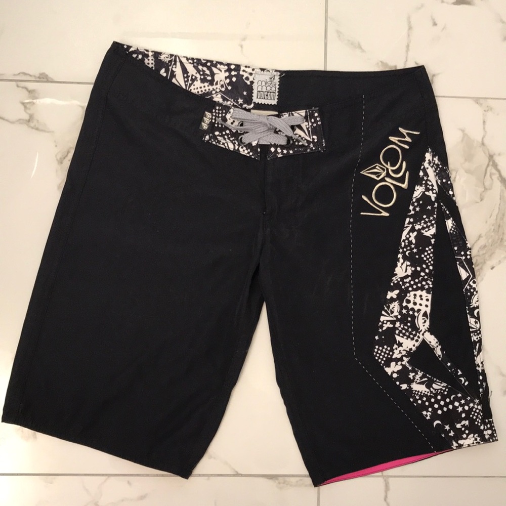 Women’s Volcom Boardshorts